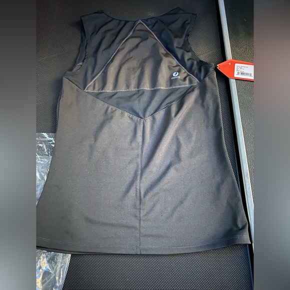 Oiselle Women's Third Eye Tank in Black, Size 2, XS - Picture 3 of 6